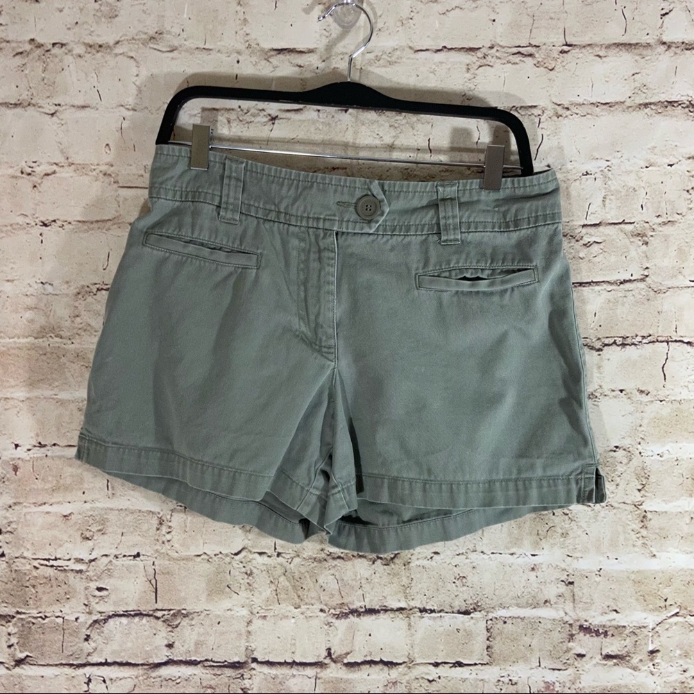 Light olive green New York & Company size 8 - Picture 3 of 6